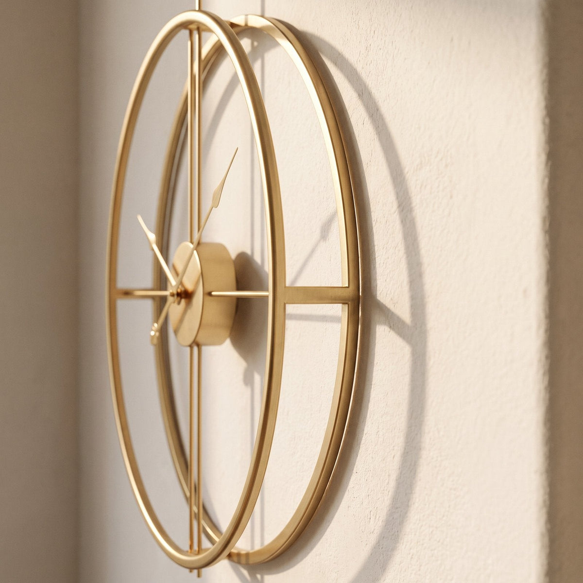 Airy Gold Circle Wall Clock – product view 4