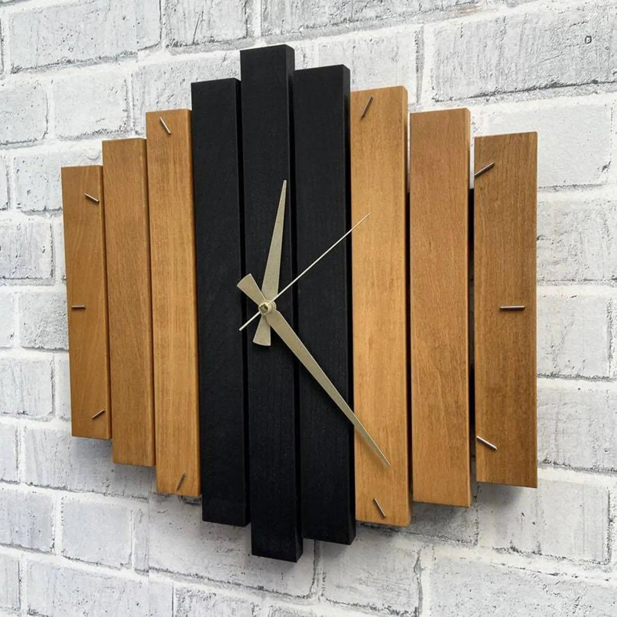 Asymmetrical Zen Wall Clock – product view 6