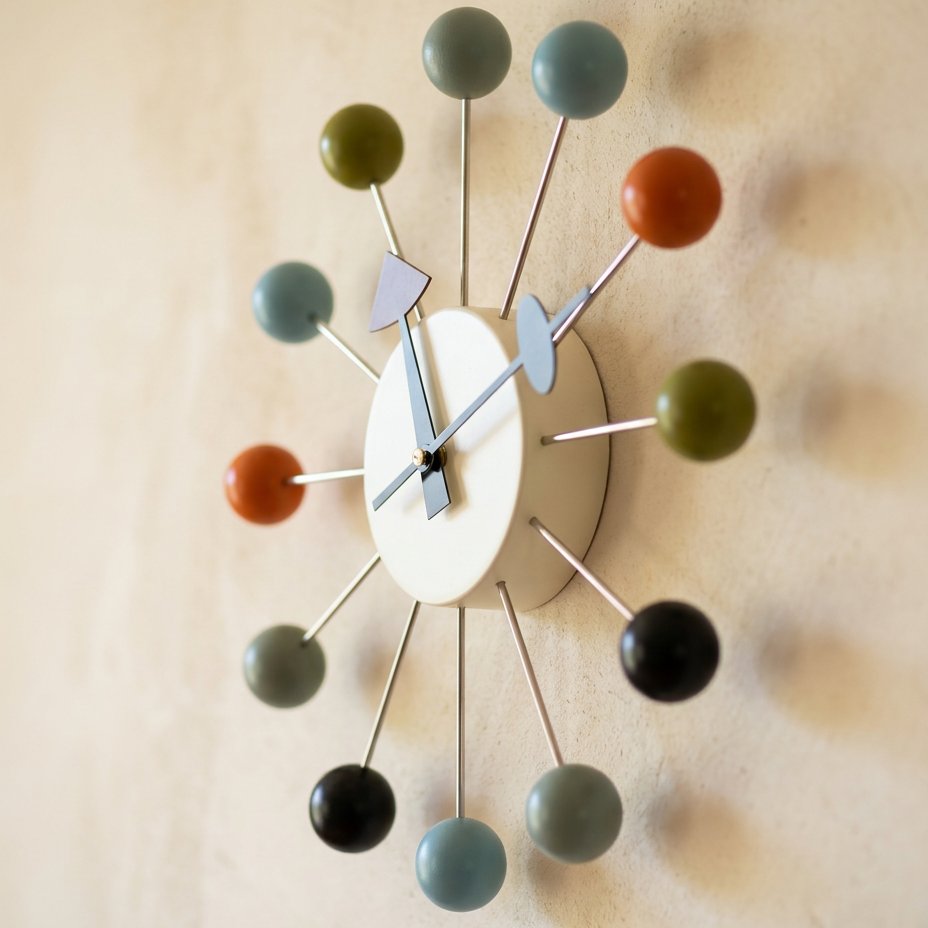Atomic Design Wall Clock – product view 4