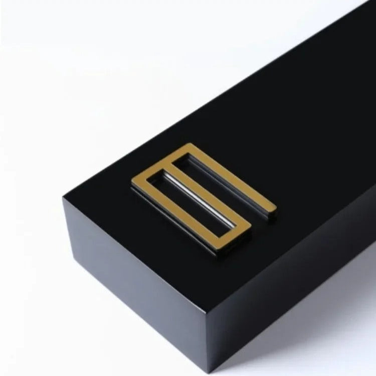 Black Rectangular Wall Clock – product view 10