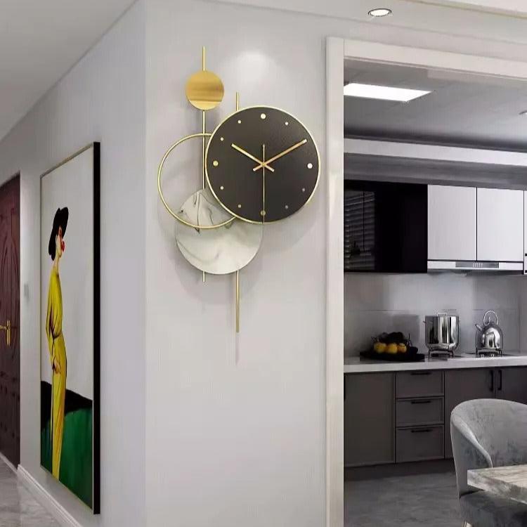 Gold Circle and Marble Wall Clock – product view 2