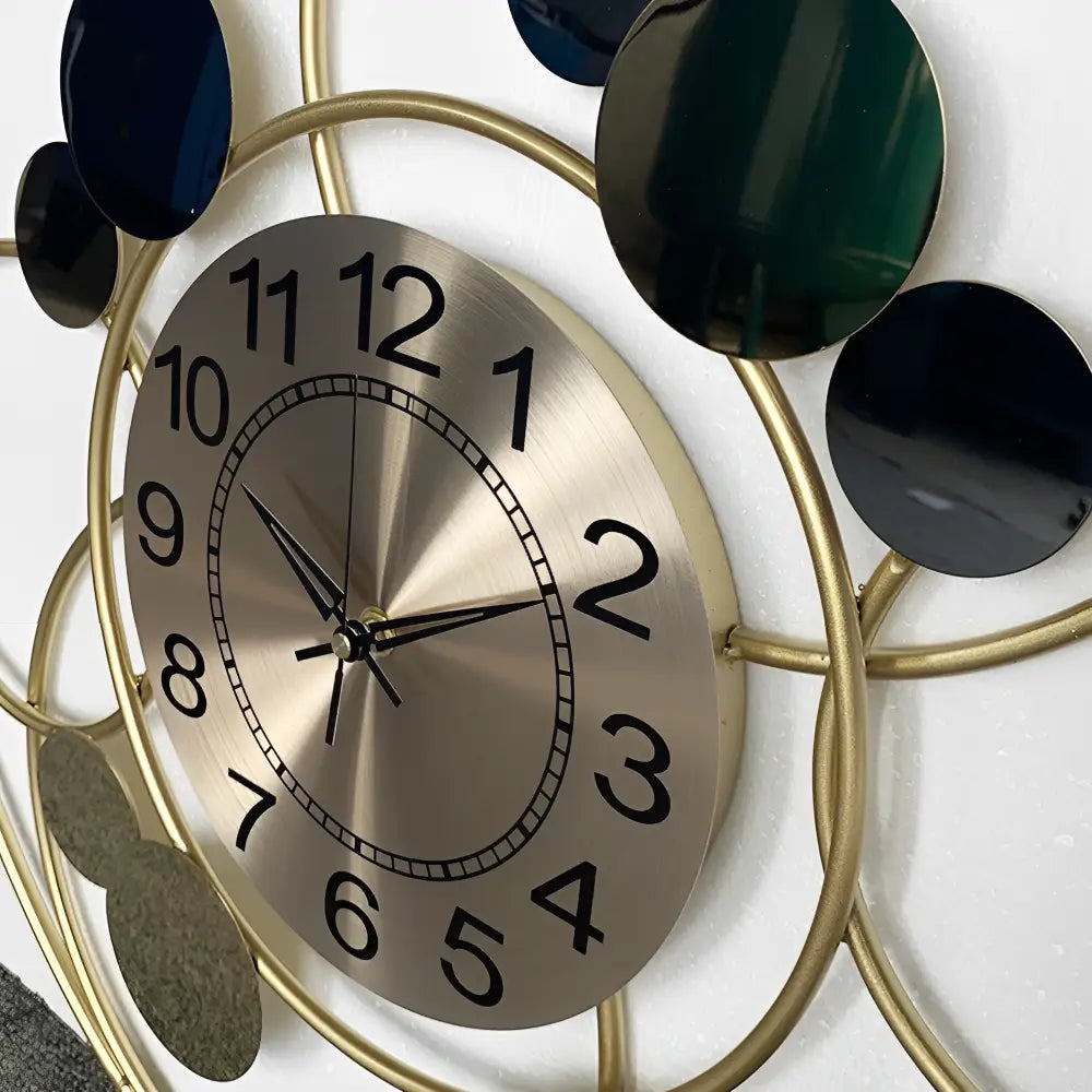 Gold Design Circle Wall Clock – view 4