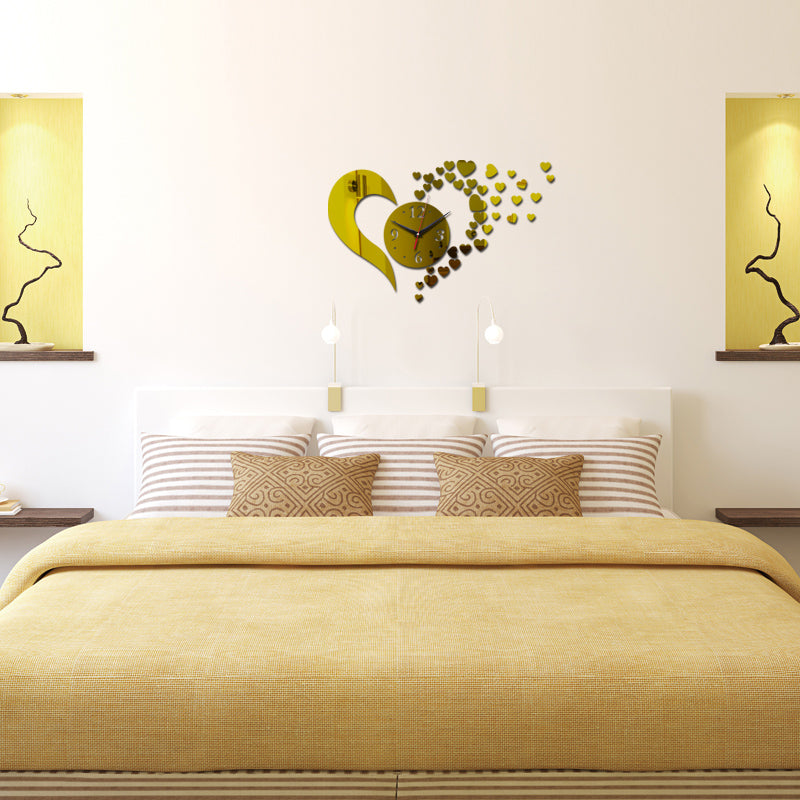 Golden Hearts Wall Clock – product view 4