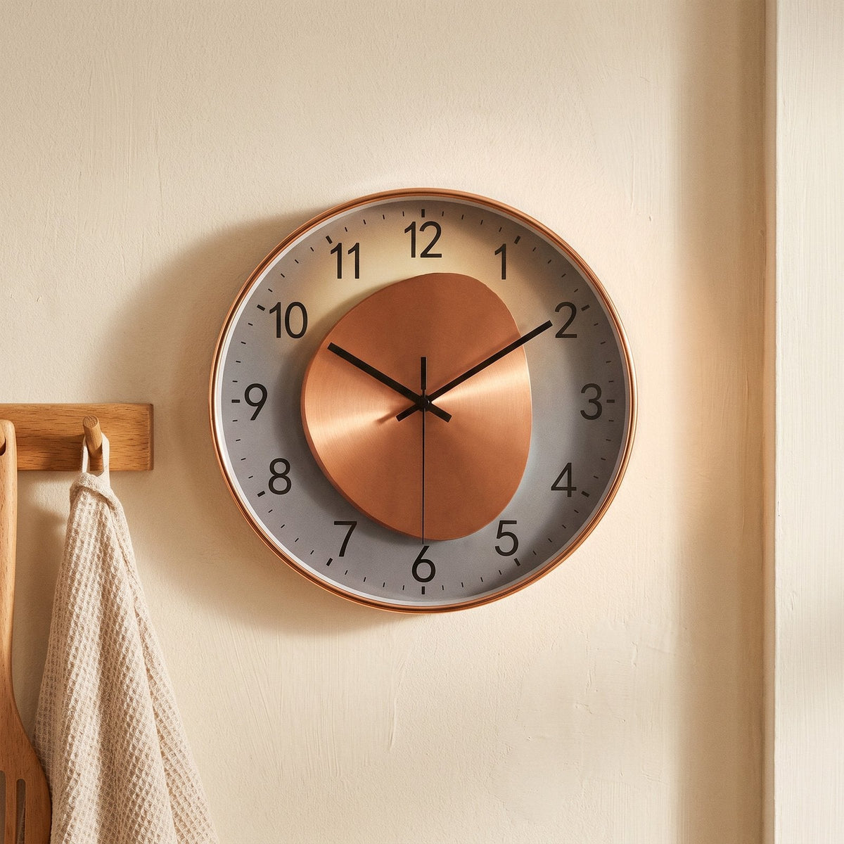 Silent Kitchen Wall Clock for UK interiors