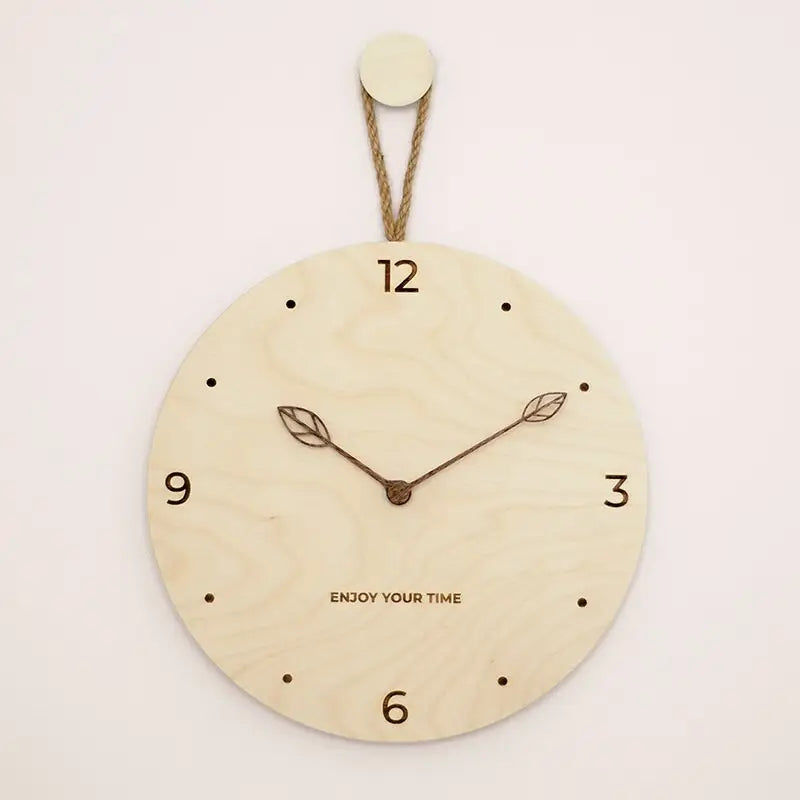 Birch Wood Wall Clock – Style De Feuille, 30 cm