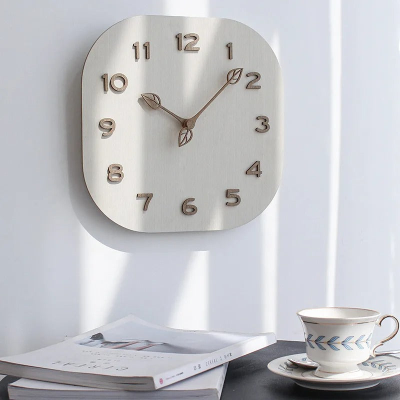 Leaf Design Wall Clock – product view 3