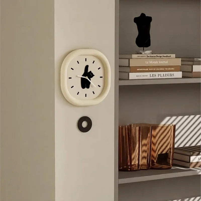 Minimalist Cat Wall Clock – product view 2