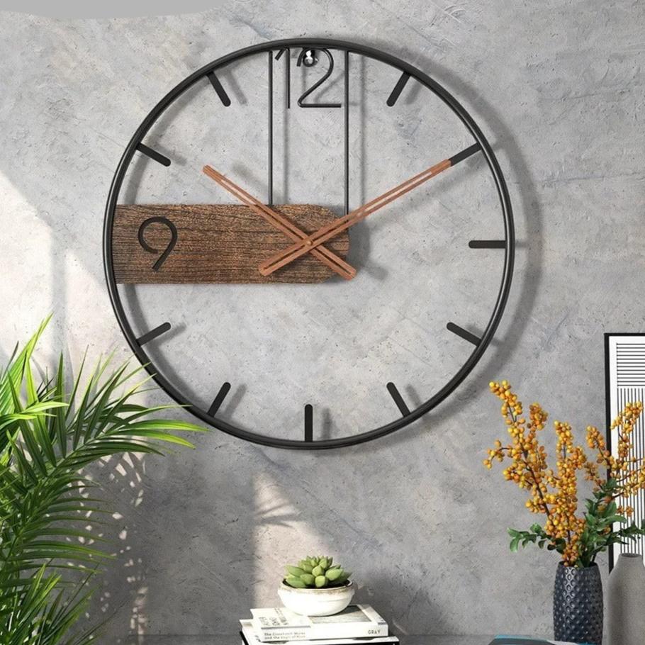 Modern Iron Wall Clock – product view 2