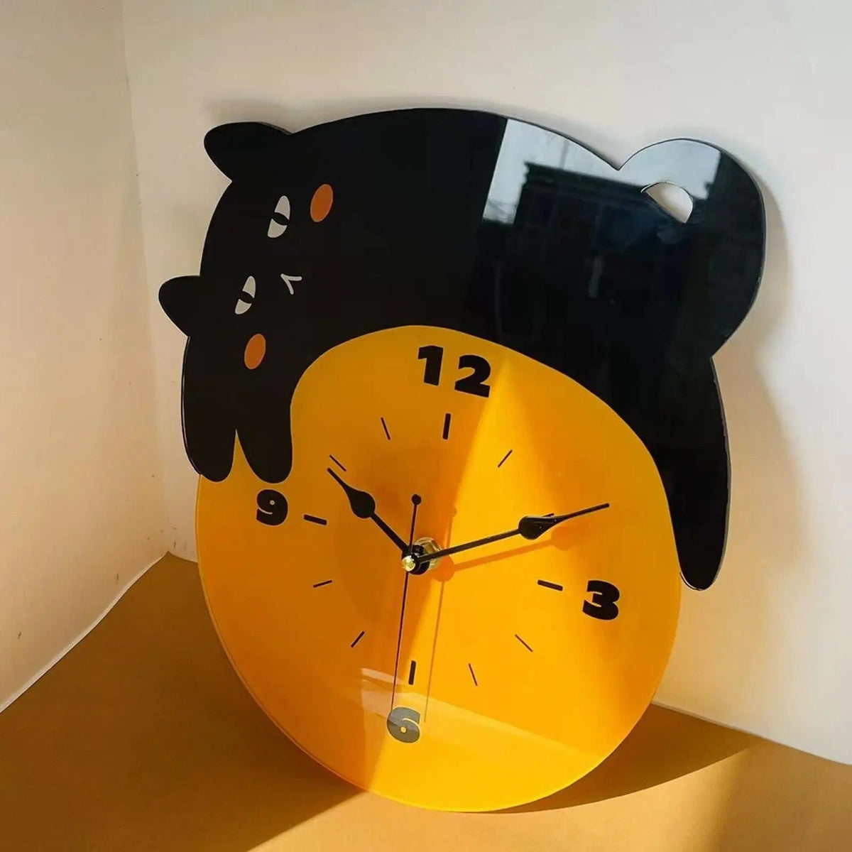 Original Cat Wall Clock – product view 2