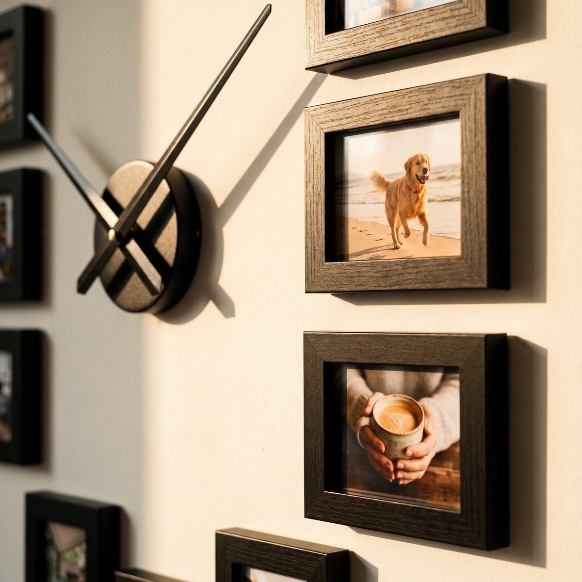 Square Photo Wall Clock – product view 3