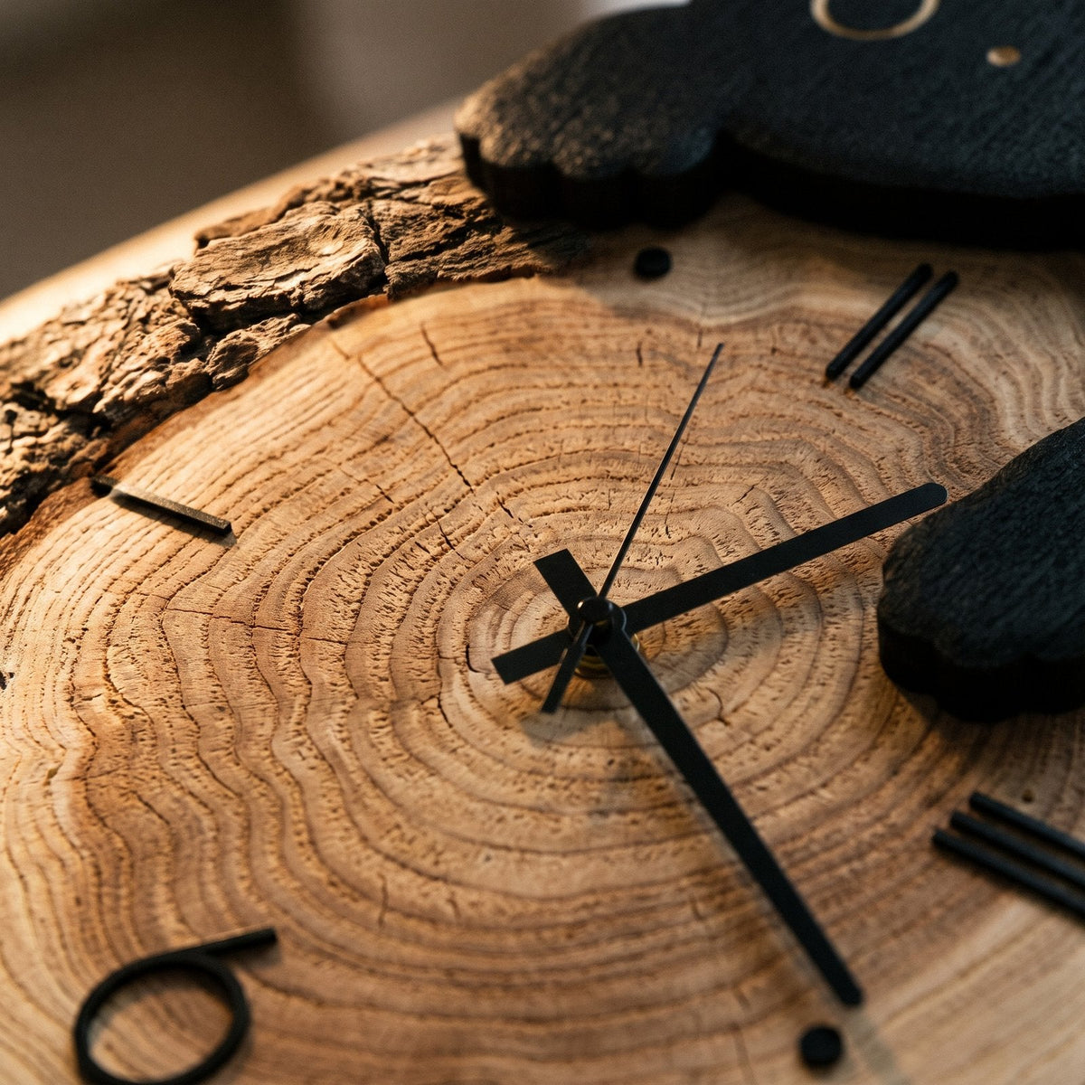 Wooden Cat Wall Clock – product view 3